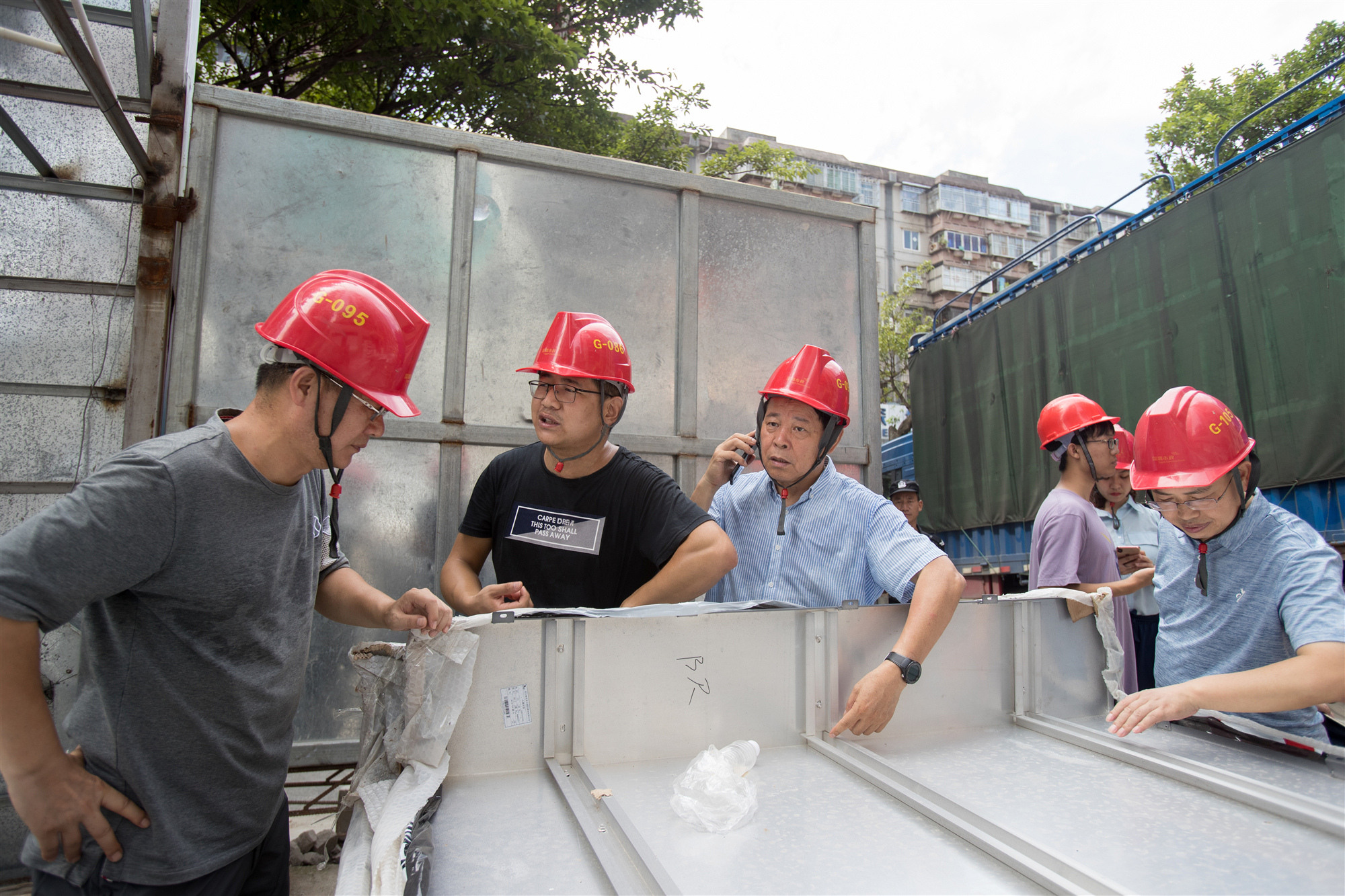 6.萬樹春副總裁聯(lián)系生產(chǎn)廠家 _副本_副本.jpg