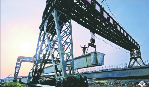 創(chuàng)新鏈布局產(chǎn)業(yè)鏈 推動(dòng)經(jīng)濟(jì)高質(zhì)量發(fā)展邁出更大步伐